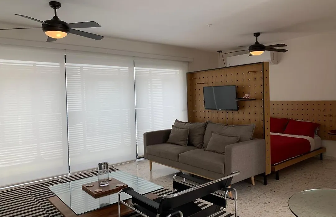 Studio In Casco Viejo With Patio By Master #7-1
