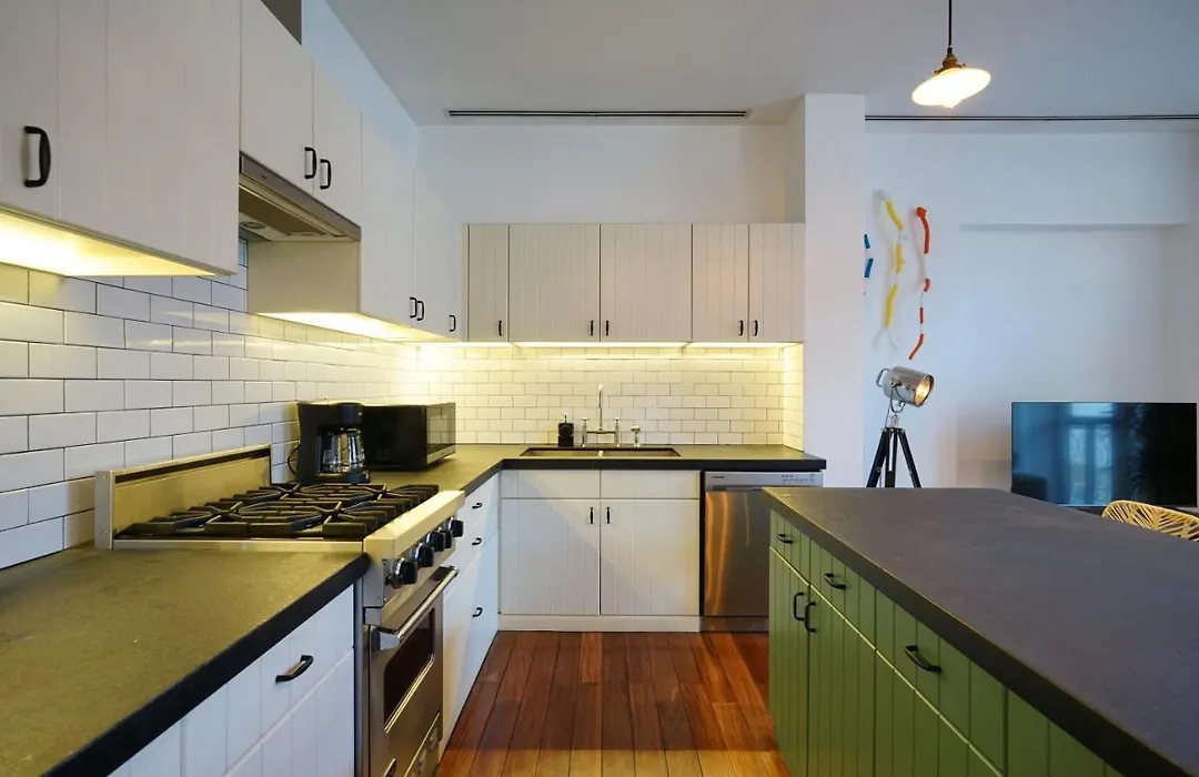 Beautiful 1Br With Balcony In Casco Viejo-1