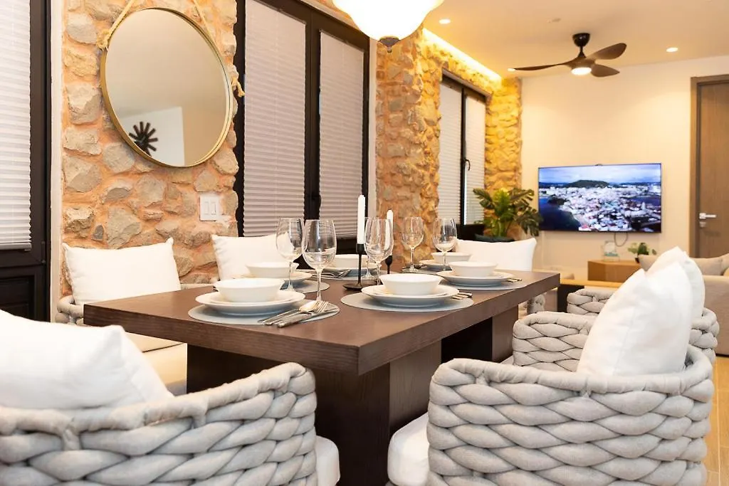 The Elegant Condo By Acomodo-1