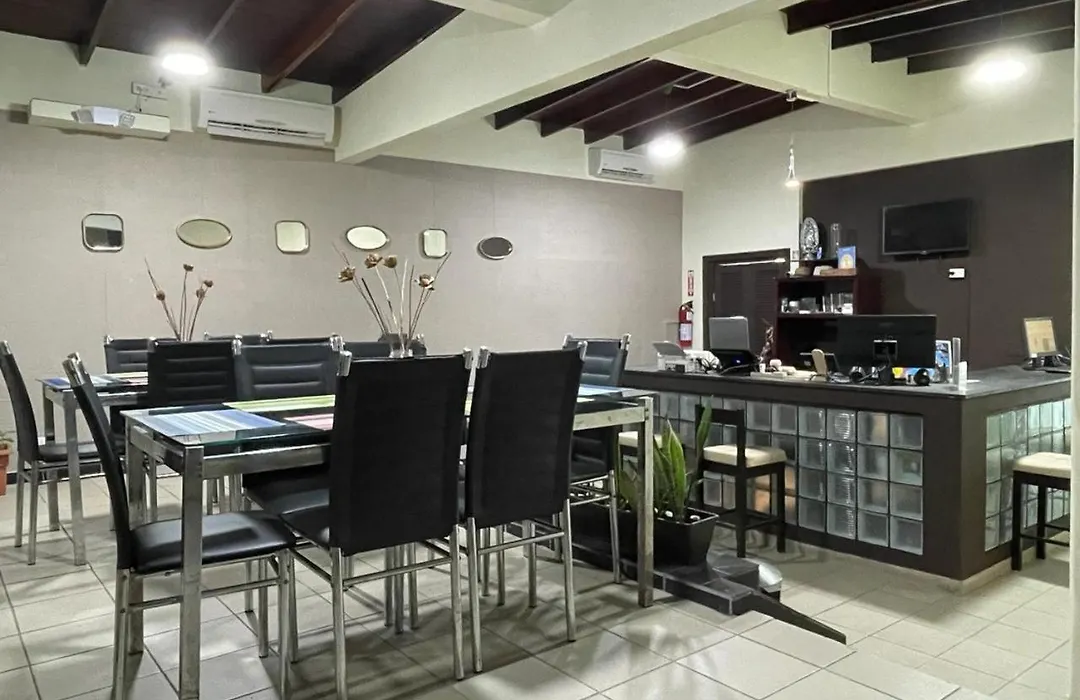 Hostal EL Prado-1