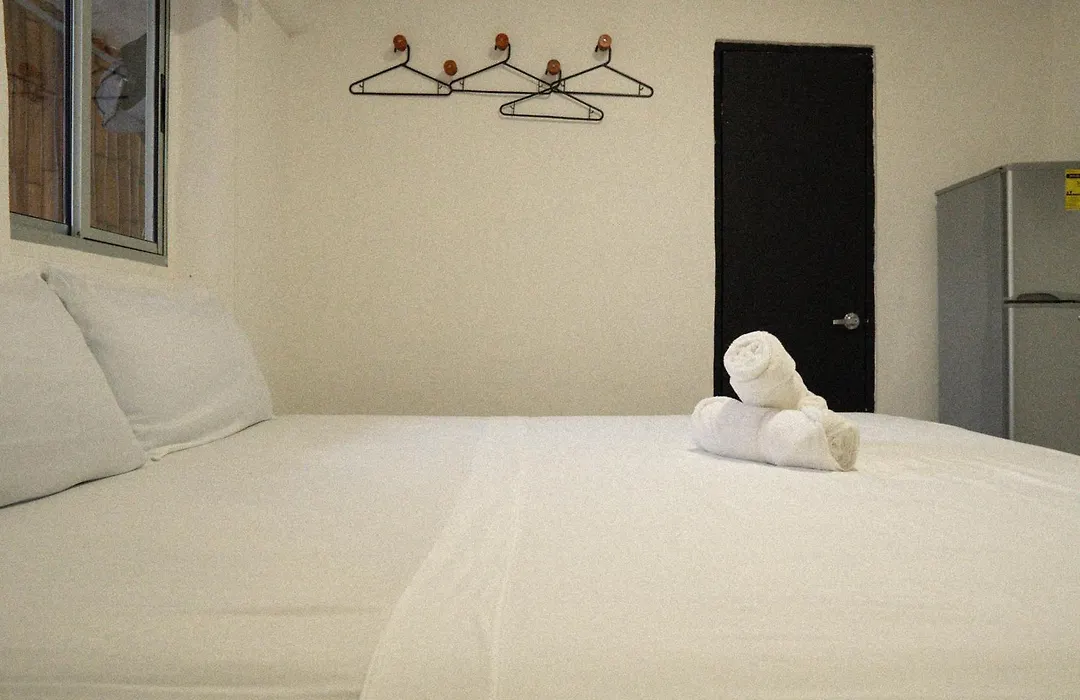 Eden'S Garden Hostel-1