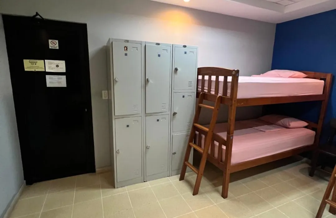Panama Hat Hostel-1