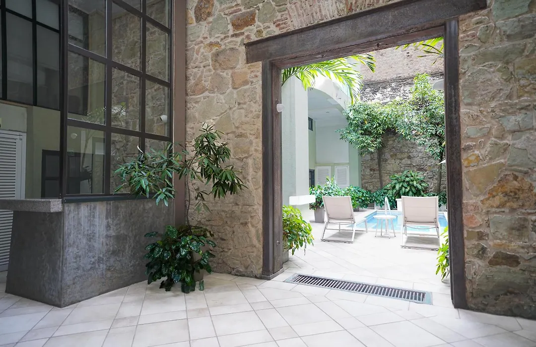 Amazinn Places Casco Viejo Design Pool X-1