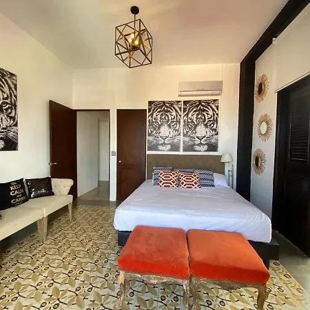 Casa Donovan 1918 Vive Casco Viejo Panama 2-3