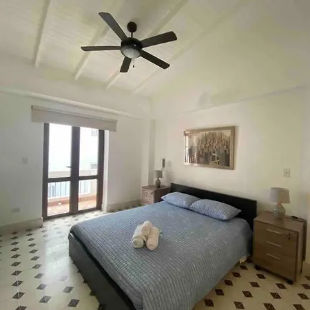 Perfect Location - Beautiful Apt In Casco Viejo-3