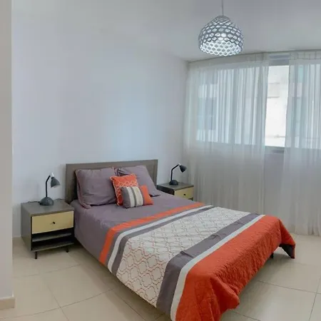 Bello Apartamento En Las Alturas De Avenida Balboa-3