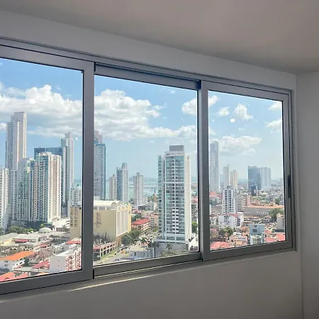 Panama City Condo 2R2B-2