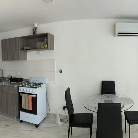 Lovely Flat With Pool In City Center-3