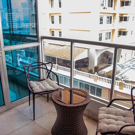Hermoso Apartamento En Avenida Balboa Con Balcon-2