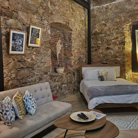 The Central Avenue Loft By Acomodo-3