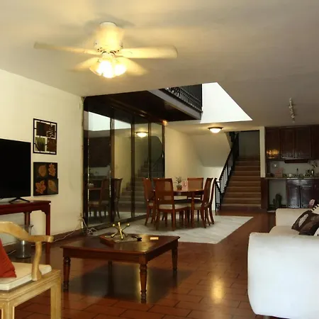 Duplexu Homestay Panama City-2