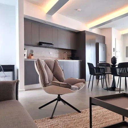 Designer 2Br With Pool In Casco Antiguo-3
