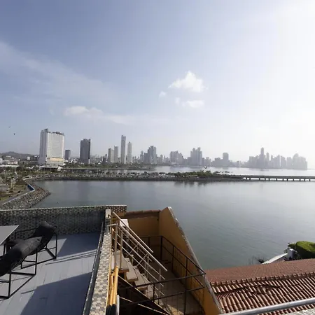 Amazinn Places Penthouse Deluxe, Skyline And Private Rooftop-3