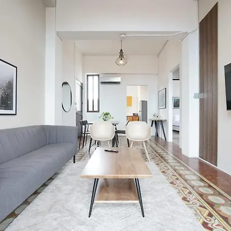 Beautiful 2Br With Balcony In Casco Viejo-3