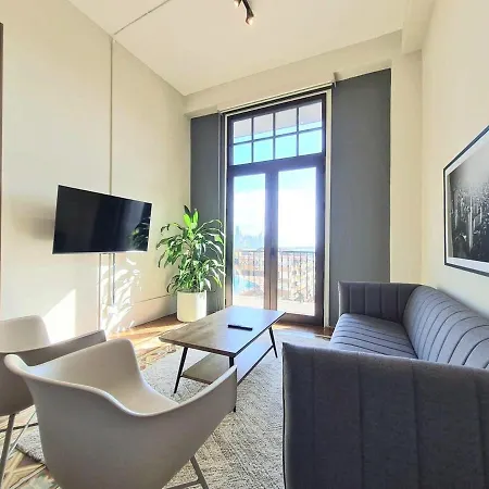 Beautiful 2Br With Balcony In Casco Viejo-2
