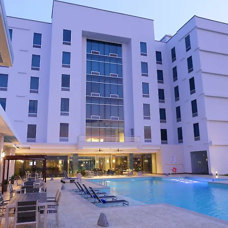 Crowne Plaza Airport By Ihg-3