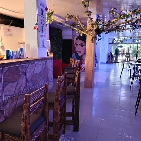 Hostal Cigarra-3