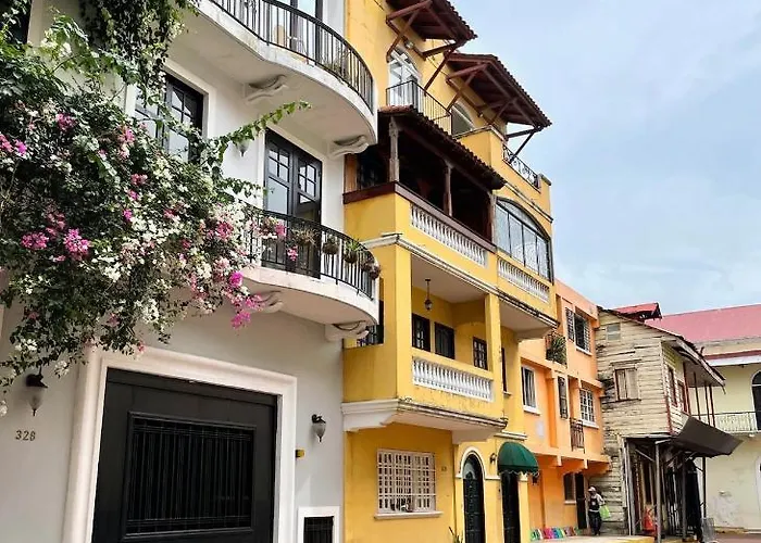AmazINN Places Casco Viejo Casa Espanola Ciudad de Panamá