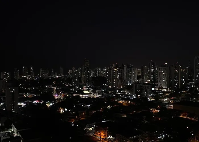 12 De Octubre Suites Panamá