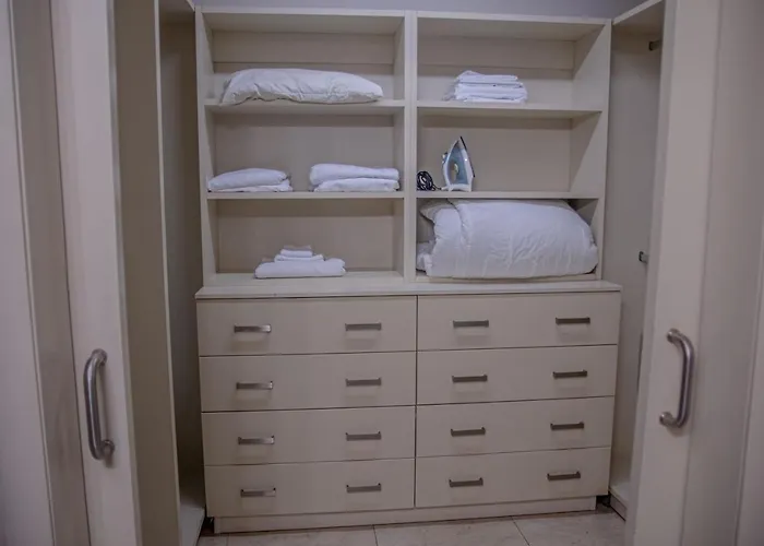 Hermoso Apartamento En Avenida Balboa Con Balcon Panama Stadt